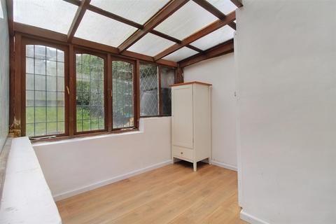 3 bedroom semi-detached house for sale, Chelmsford Road, Nottingham
