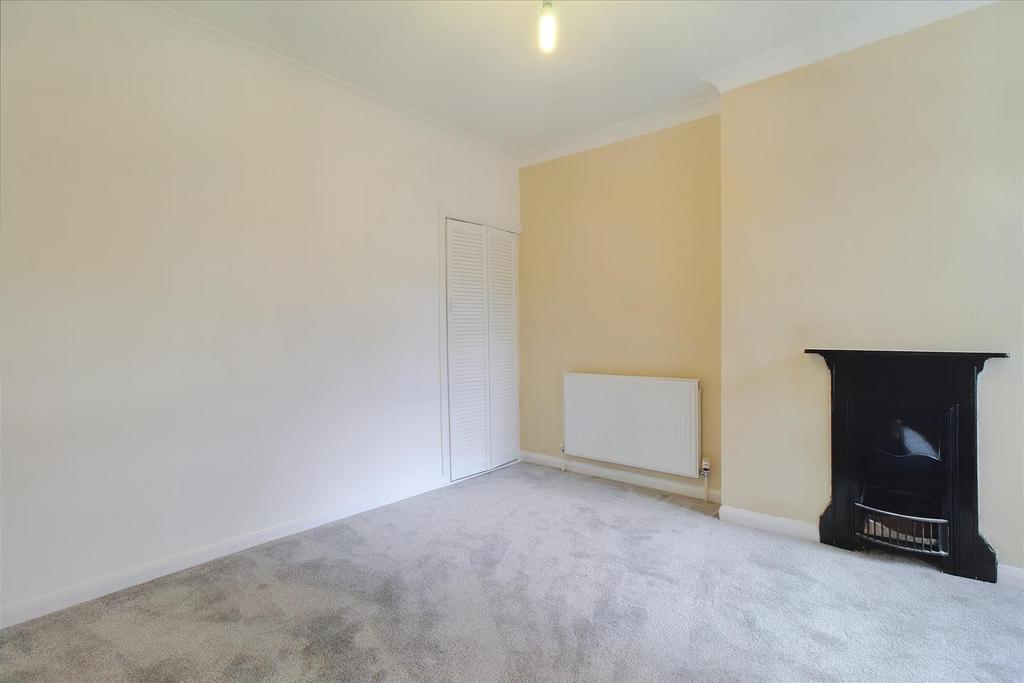 12 Bedroom 2.jpg
