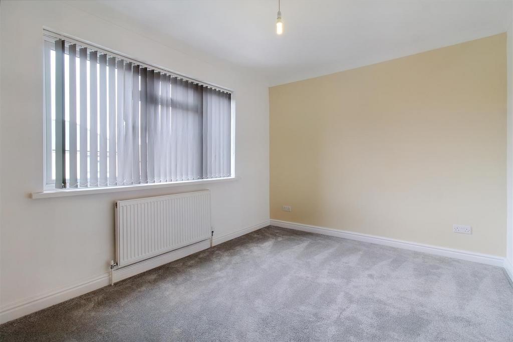 10 Bedroom 1.jpg