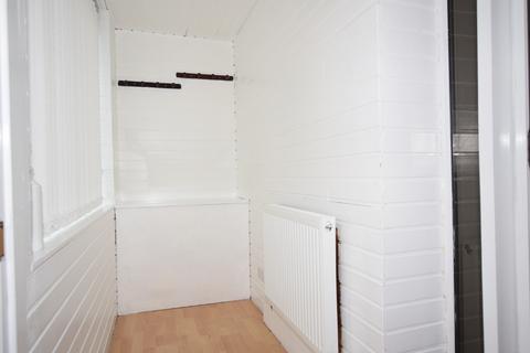 3 bedroom terraced house to rent, Anderson Crescent, South Ayrshire KA7
