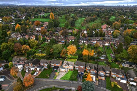 4 bedroom detached house for sale, Stoneleigh Road, Solihull