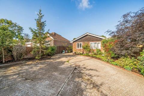 2 bedroom bungalow for sale, Havant Road, Hayling Island, Hampshire, PO11 0LF