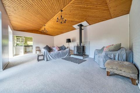 2 bedroom bungalow for sale, Havant Road, Hayling Island, Hampshire, PO11 0LF