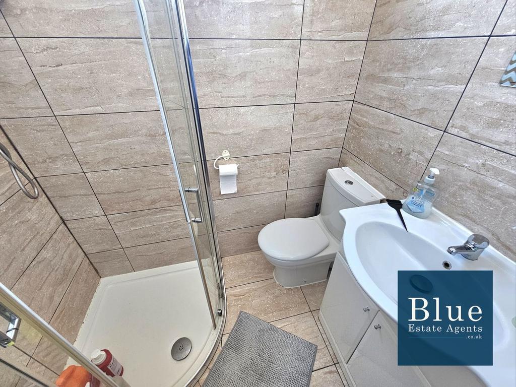 Second Shower Suite