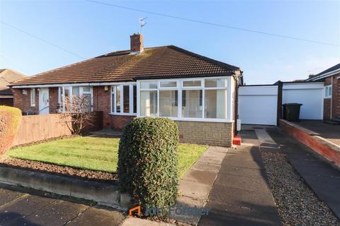 2 bedroom semi-detached bungalow for sale, Ovingham Gardens, Wideopen, Newcastle Upon Tyne
