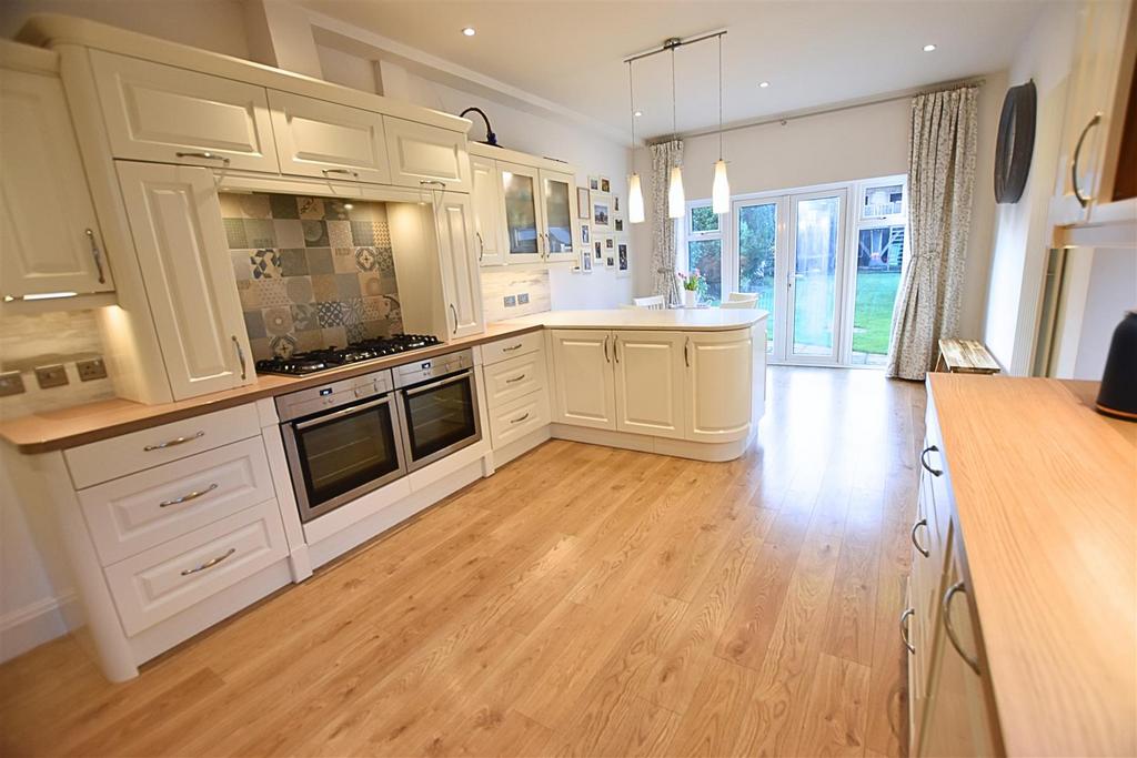 Living kitchen diner