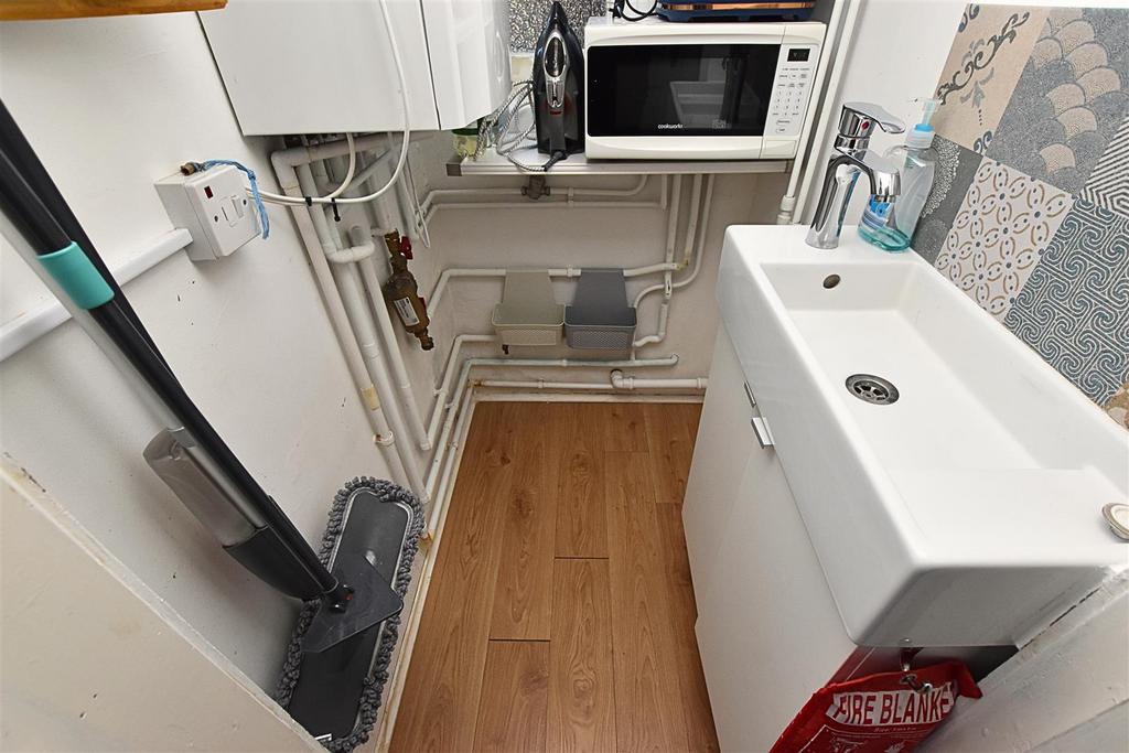 Utility cupboard