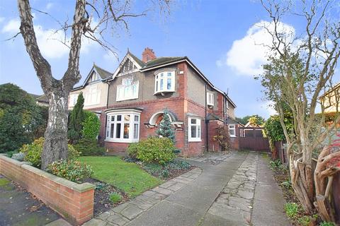 4 bedroom semi-detached house for sale, Cumberland Avenue, Grimsby DN32