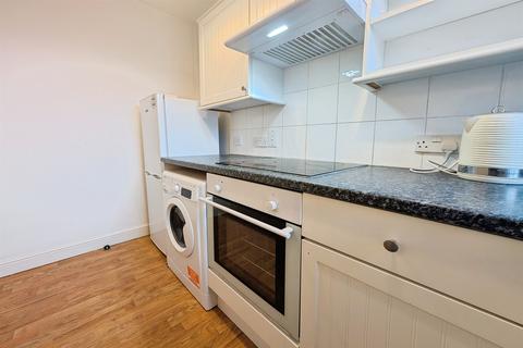 undefined, 69a High Road, Southampton SO16