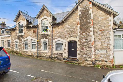 2 bedroom apartment to rent, Wellington Court, Waterloo Road, Torquay