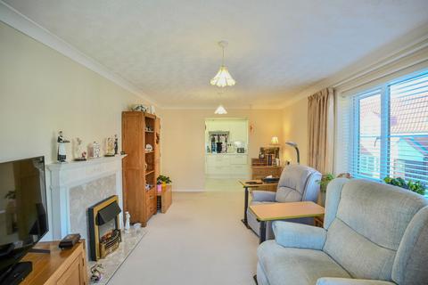 2 bedroom apartment for sale, Ashdown Court, Cromer, NR27