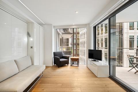 Studio to rent, Central St. Giles Piazza London WC2H