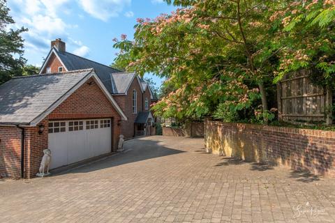 undefined, Clatterford Road, Newport