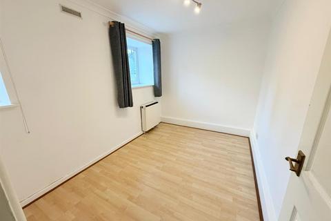 undefined, Oldham Road, Ashton-Under-Lyne OL7