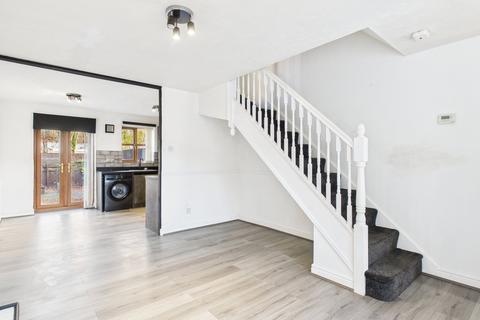 2 bedroom semi-detached house for sale, Thornhill Close, Dunston, NE11