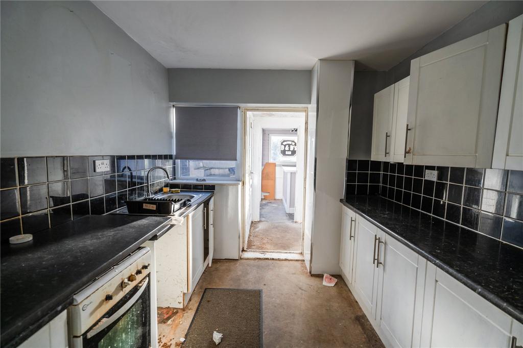 Kitchen (2)