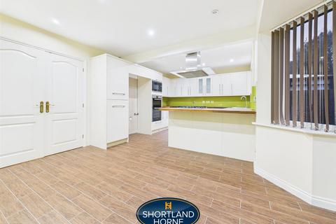 4 bedroom detached house for sale, Butterworth Drive, Coventry CV4