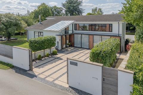 undefined, Peatling Magna LE8