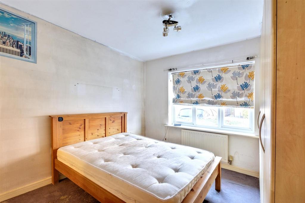 Bedroom 1 1.jpeg