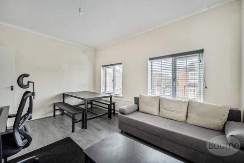undefined, Shawfield Road, Aldershot GU12