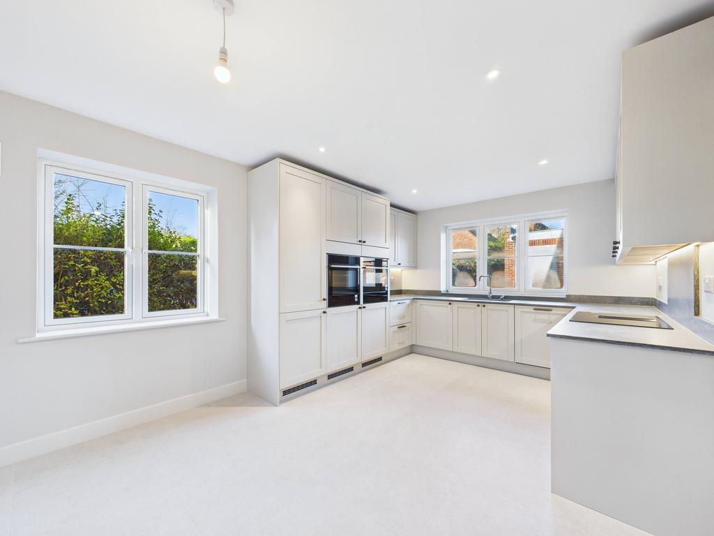 Cam01354 g0 pr0625 still001