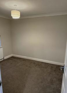 4 bedroom semi-detached house to rent, Waverley Road, Rainham, Essex, RM13