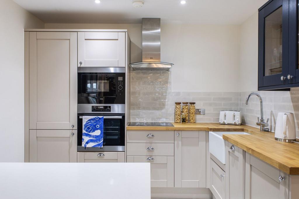 3b.jpg
