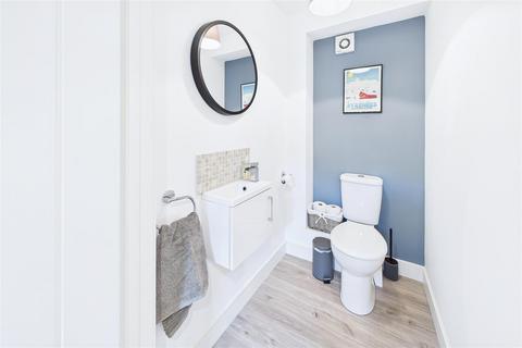 undefined, Fantastic detached house close to Clevedon Town Centre