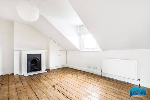 4 bedroom end of terrace house to rent, Edison Road, Crouch End, London, N8