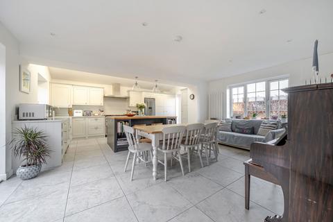 undefined, Northfields, Winchester SO21