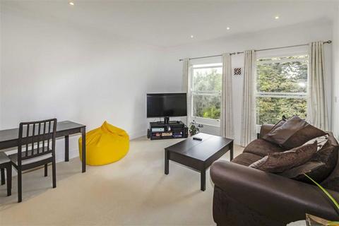 undefined, Langdon Park, Teddington TW11