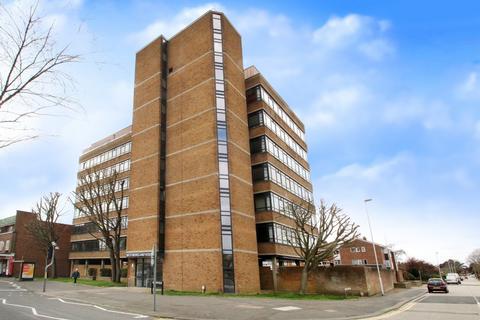 1 bedroom apartment for sale, Strand Parade, Goring-by-Sea, Worthing, West Sussex