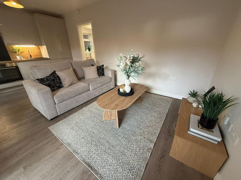 Apartment in Southampton, Western Docks, Freemantle - View 2