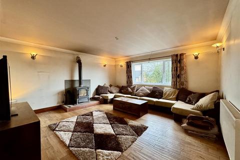 undefined, Forest Road, Almondbury, Huddersfield, HD5 8EU