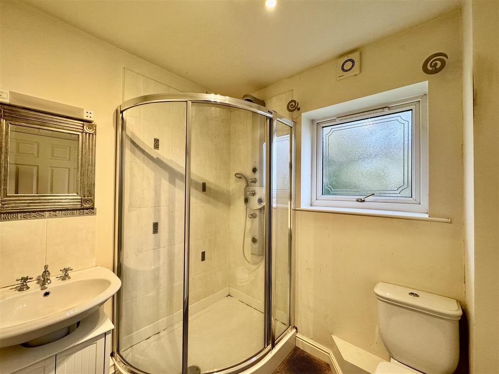 En suite shower room