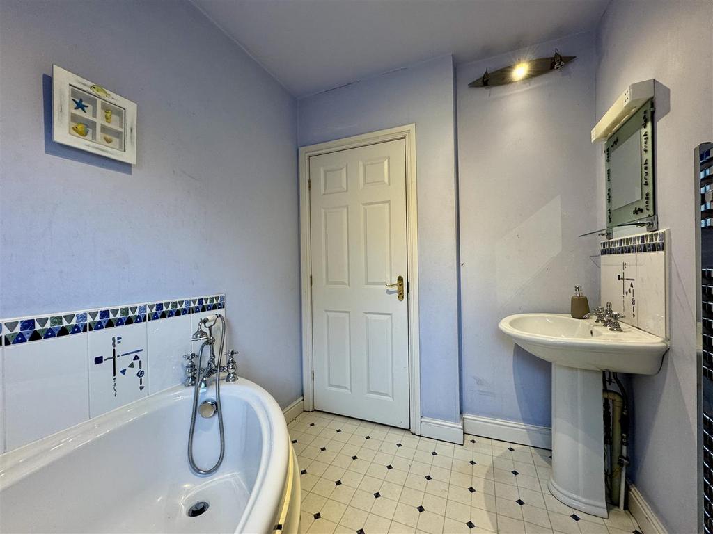 Family bathroom