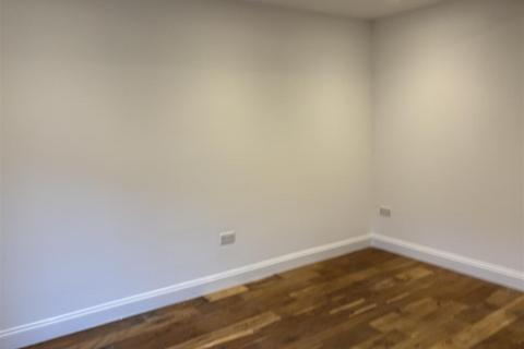 1 bedroom coach house to rent, Coach House Mews, Rear Of 44 High Street