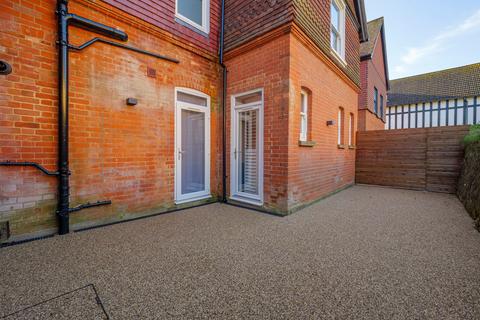 1 bedroom apartment for sale, Seabrook Road, Hythe, CT21