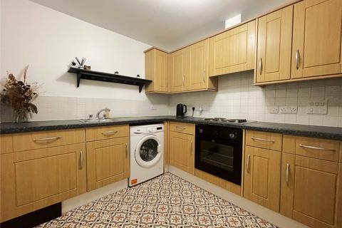 2 bedroom flat to rent, Sutton Park Road, Winchester SO21