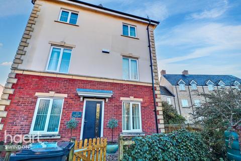 4 bedroom detached house for sale, White Eagle Road, Swindon
