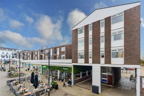 2 bedroom apartment to rent, Abbey Court, Kenilworth