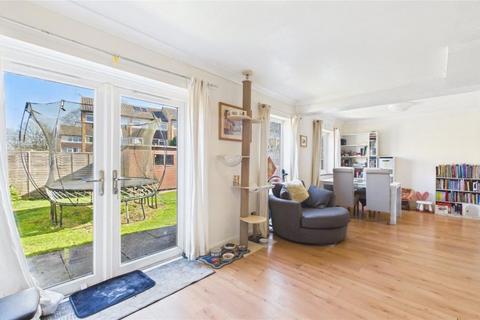 3 bedroom end of terrace house to rent, The Larches, Woking GU21