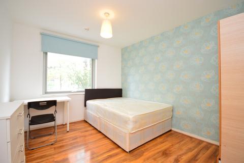 undefined, Blackwall Way, Canary Wharf, E14 9QU