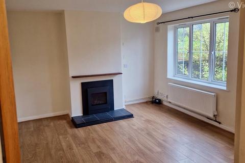3 bedroom semi-detached house to rent, Trym Side, Bristol BS9