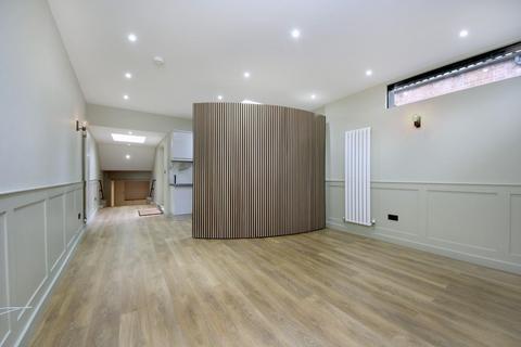 undefined, Gloucester Road, W3