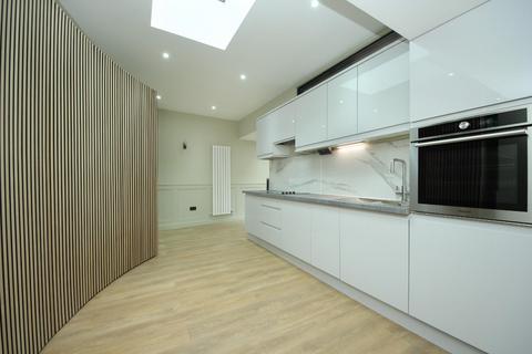 undefined, Gloucester Road, W3