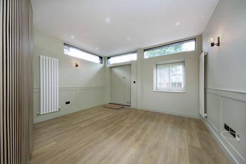 undefined, Gloucester Road, W3