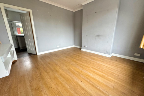 2 bedroom terraced house for sale, Leamington Road, Reddish