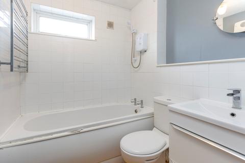 undefined, Ruxton Close Swanley BR8