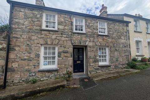 3 bedroom end of terrace house to rent, Millfield, Castle Street*, Newport